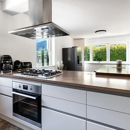 Biggest Helen - 5 Bedrooms, 7 Bathrooms, Air Condition Kaprun