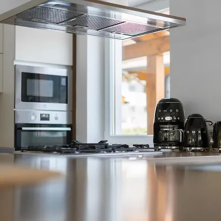 Biggest Helen - 5 Bedrooms, 7 Bathrooms, Air Condition * カプルーン