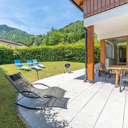 Biggest Helen - 5 Bedrooms, 7 Bathrooms, Air Condition Holiday home Kaprun
