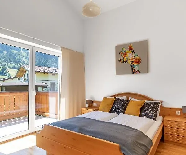 Biggest Helen - 5 Bedrooms, 7 Bathrooms, Air Condition Kaprun