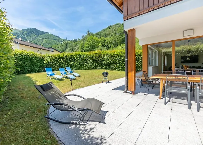 Biggest Helen - 5 Bedrooms, 7 Bathrooms, Air Condition Holiday home Kaprun